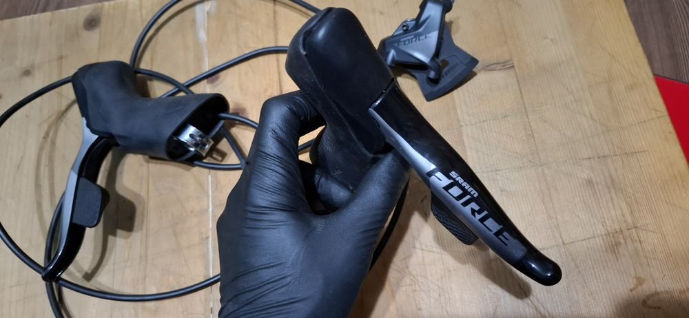 Groupset SRAM FORCE D1 AXS 2×12