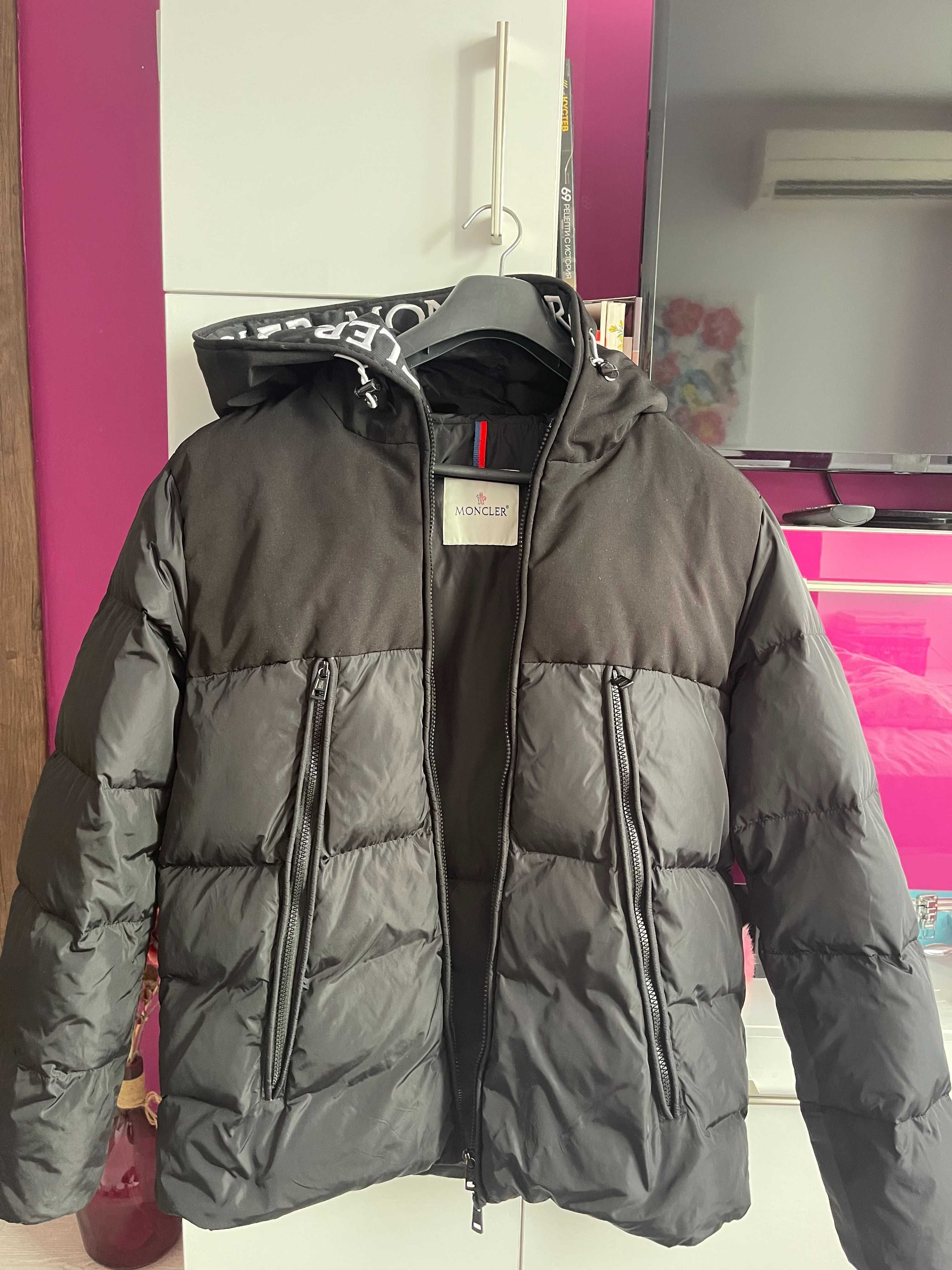 Оригинално зимно пухено яке Moncler