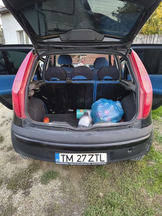 Vând fiat Punto din 2001
