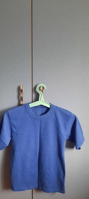 Продам одежду возраст 10-13 лет