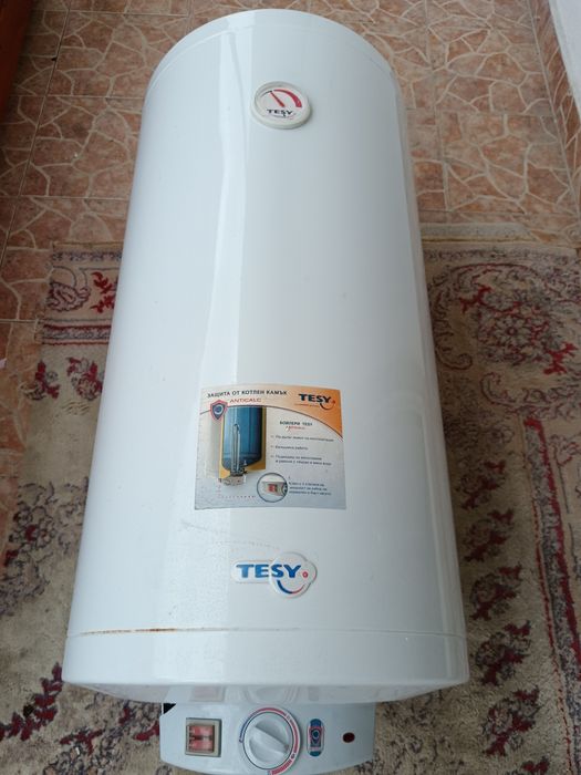 Бойлер 100литра вертикален