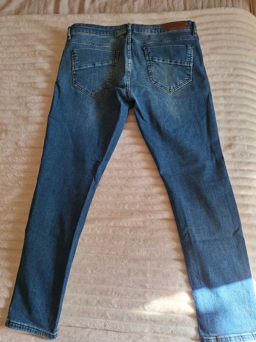 Джинсы подростковые