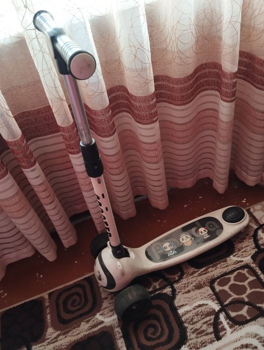 Продам детский самокат