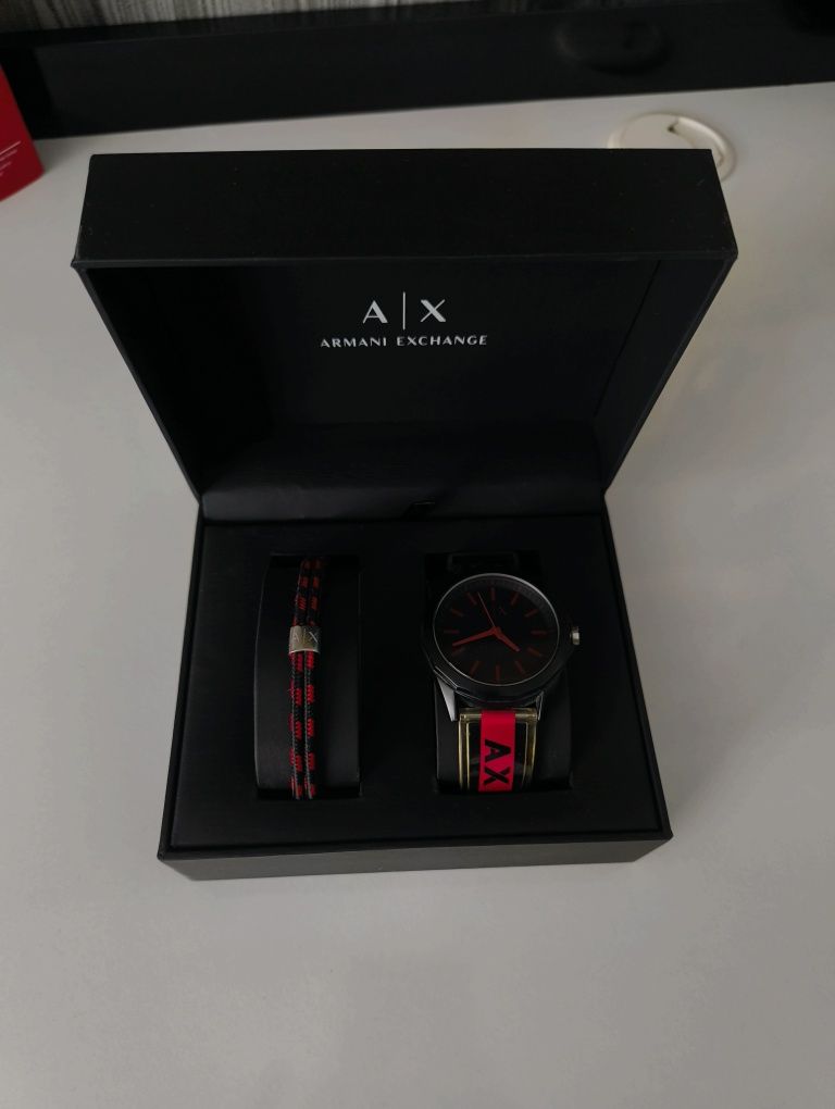 Часовник Armani Exchange