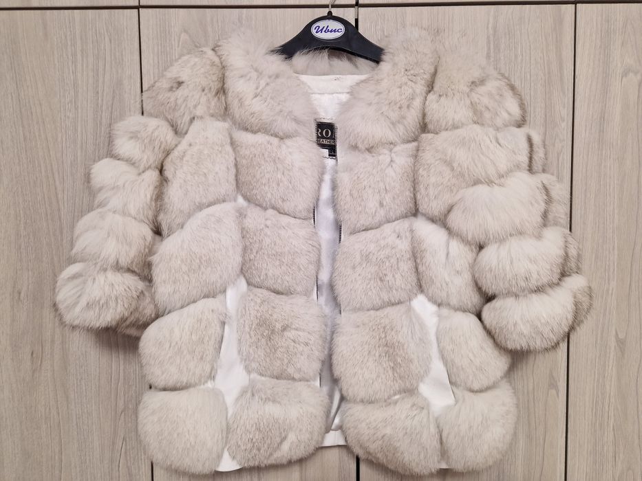 Blana Albă cu mâneci și glugă detașabilă