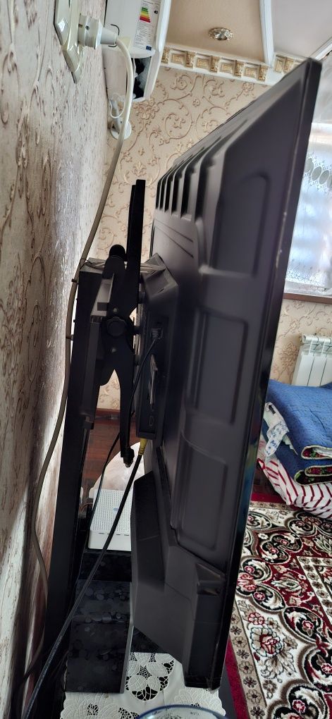 Televizor Rosso smat