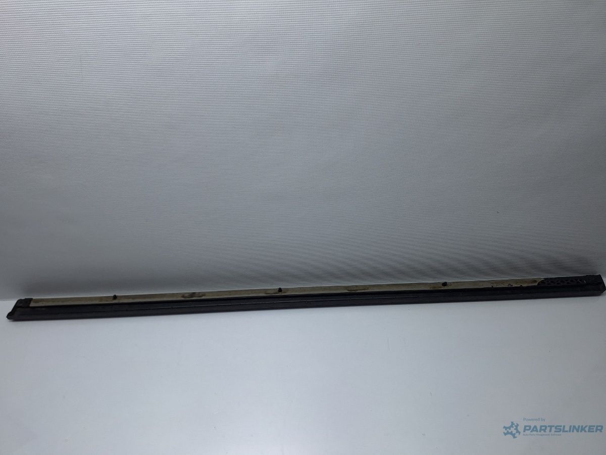 Bandou inferior usa stanga fata VOLKSWAGEN PASSAT Variant 3C5 2005 - 2011 TDI CAYC 3C0854939A