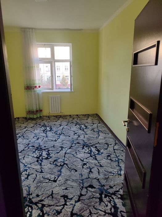 Бухора шахрида  3 хонали квартира ижарага берилади