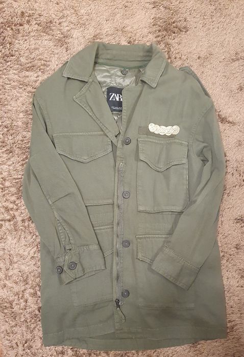 Jachetă military Zara