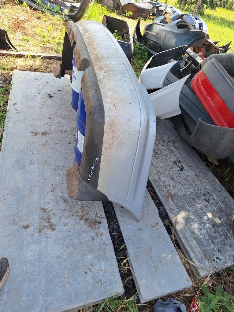 Задна броня за Mazda 323 89-01