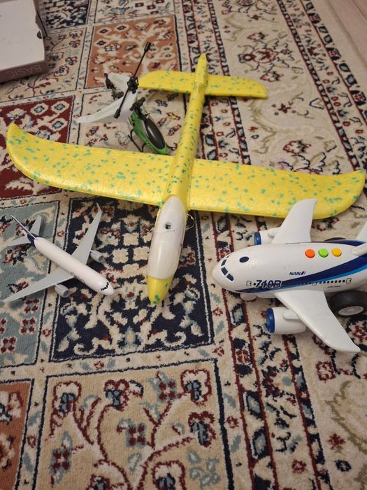 Игрушки детям мальчикам