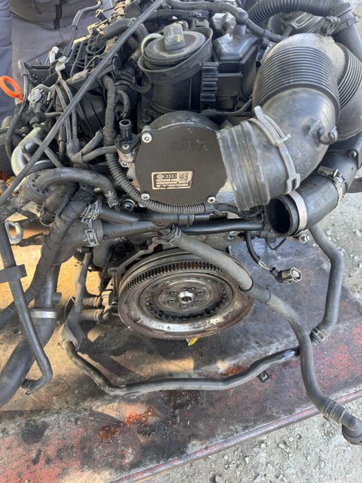 Двигател 1.6 TDI комън рейл / голф 6