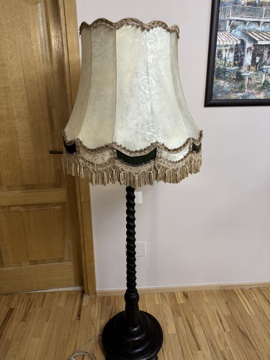 Lampadar VINTAGE impecabil