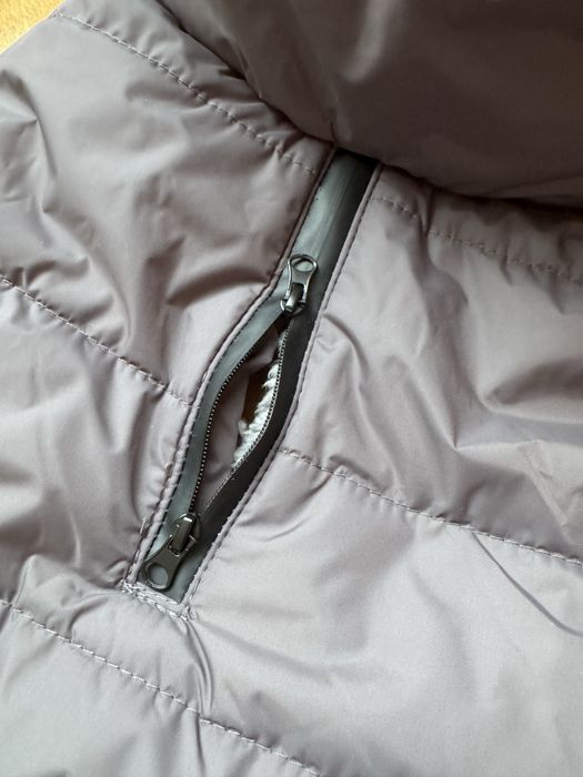 Vand vesta noua pentru caini