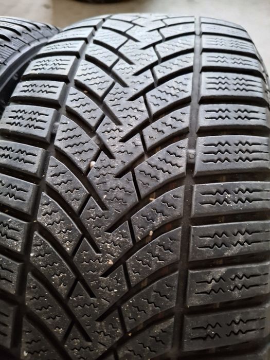 2 Anvelope de iarna 205 55 r16 Michelin