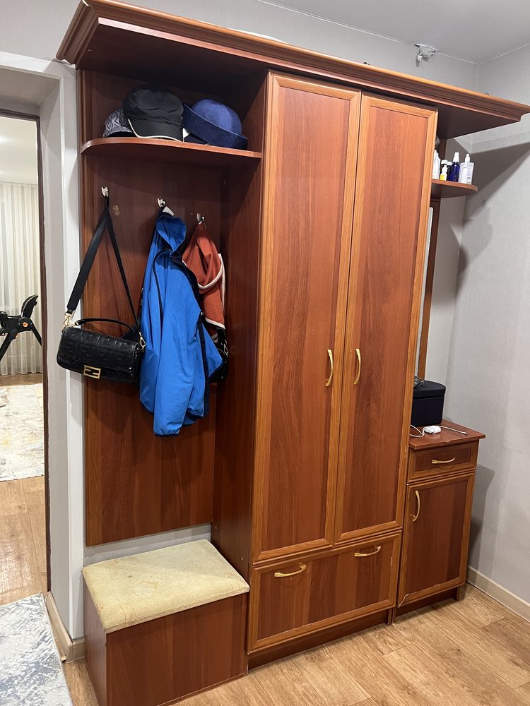 продам прихожую в хорошем состоянии