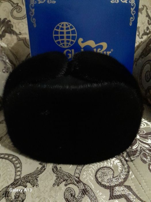 Продам шапку в отличном состоянии.