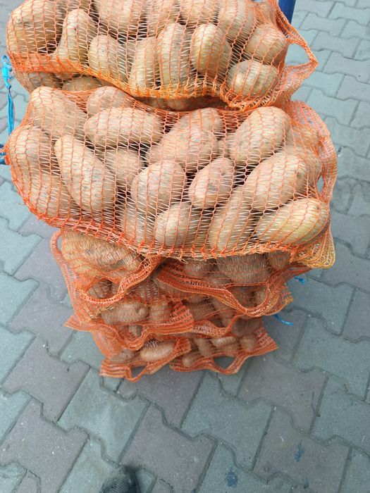 Cartofi albi și rosii