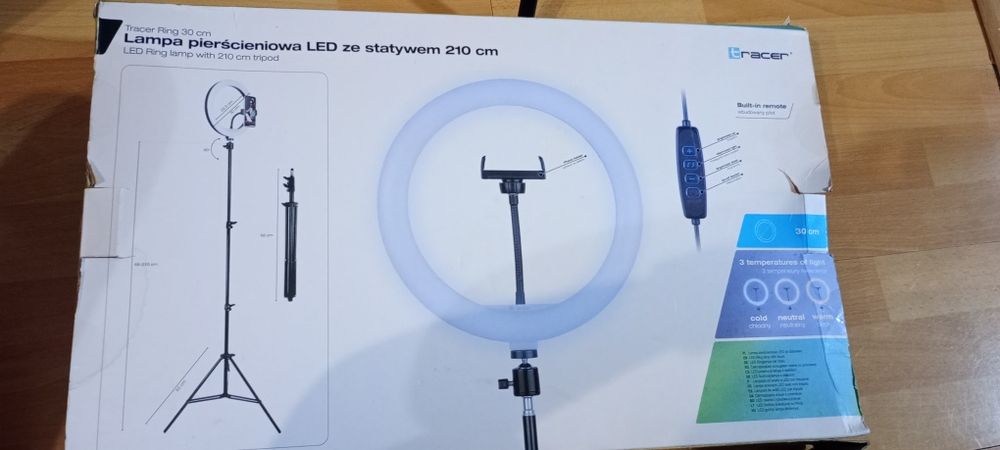 Lampa circulară cu LED