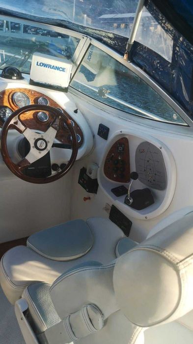 Barca cu dormitor diesel model  Lema Gold 2