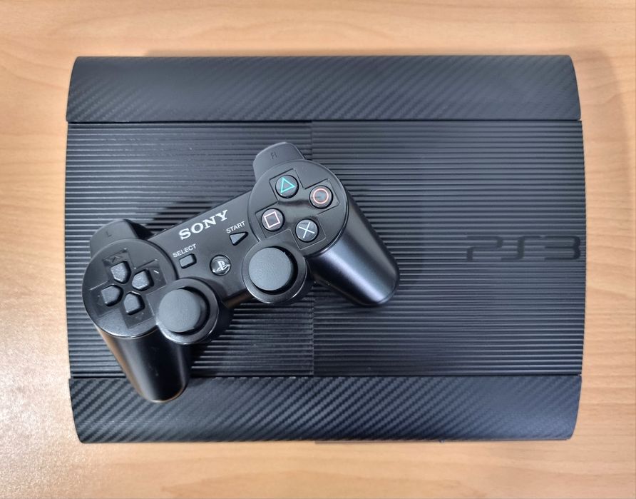 Playstation 3 super slim 500гб с 42 игри и Гаранция