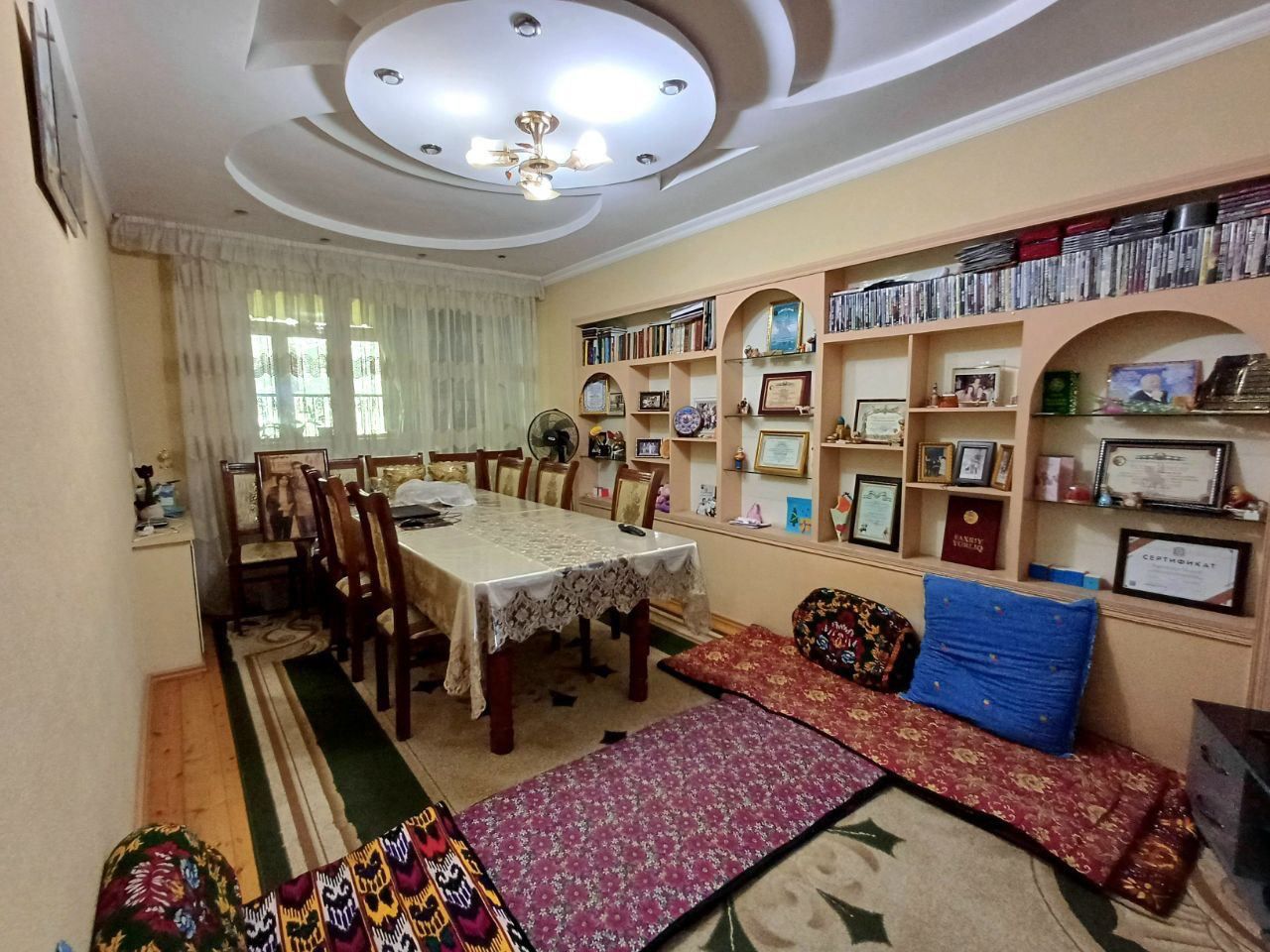 Продается 4 комнатная квартира . Мирзо Улугбек