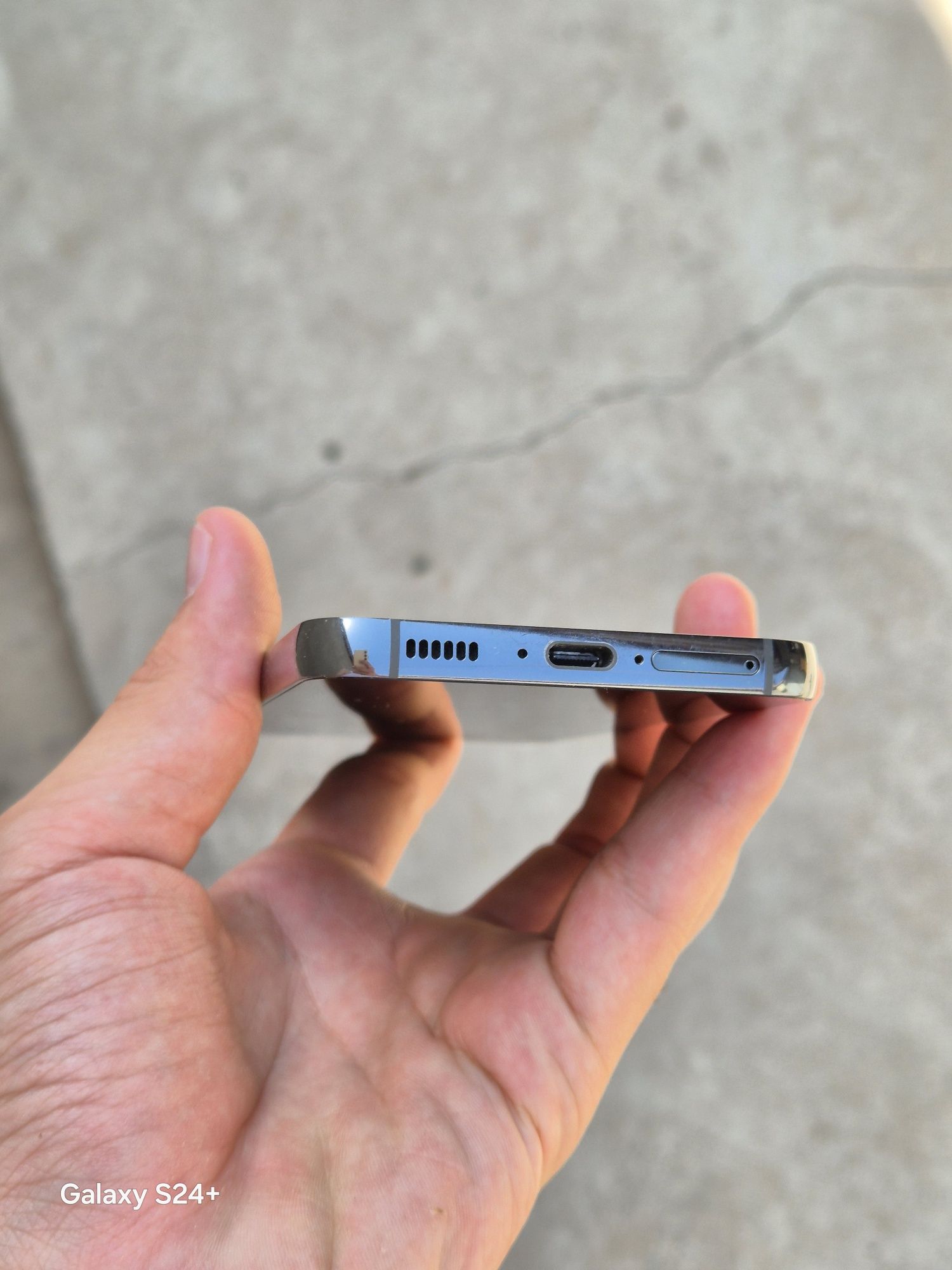 Samsung Galaxy S23 8/256Gb ideal