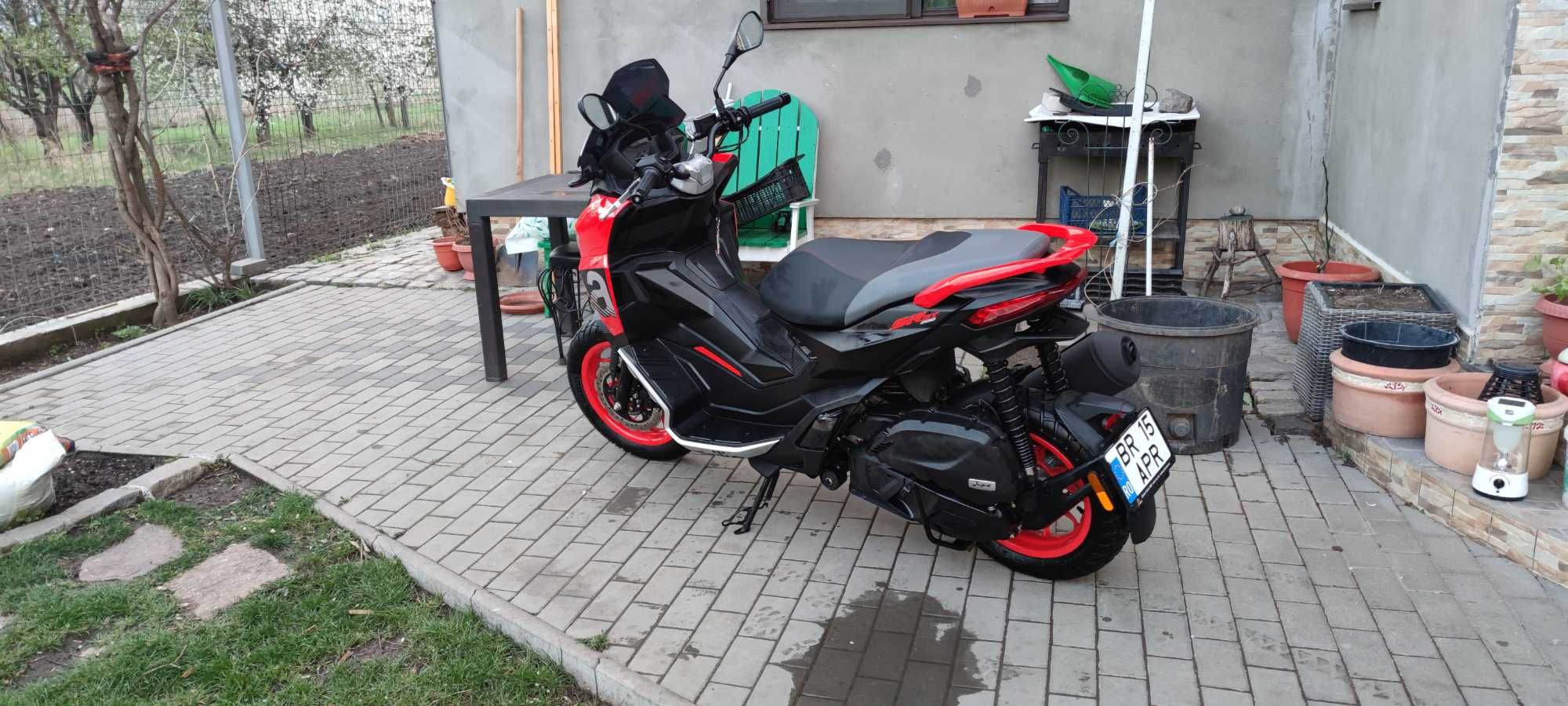 Scuter Aprilia SR GT 200 Sport de vânzare