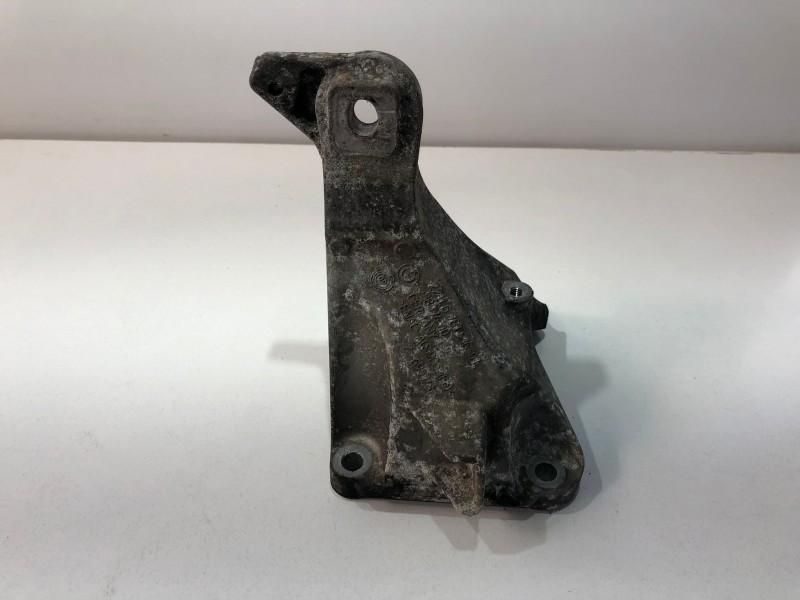 Suport motor dreapta 6781916 BMW Seria 3 E90/E91/E92/E93 [2004 - 2010