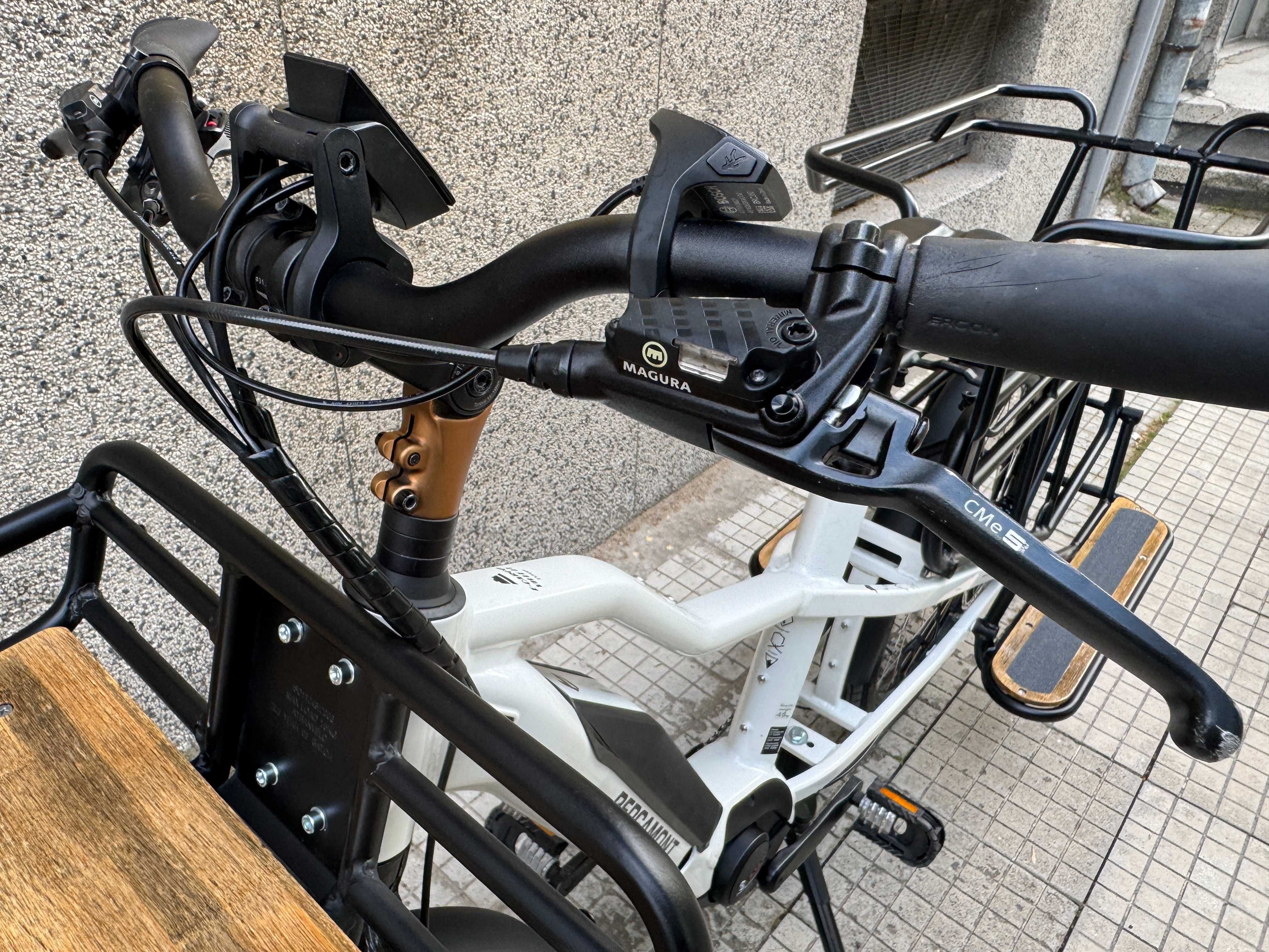 Bergamont E-Cargoville LT Expert 26''/Bosch E-bike/Shimano XT/Magura