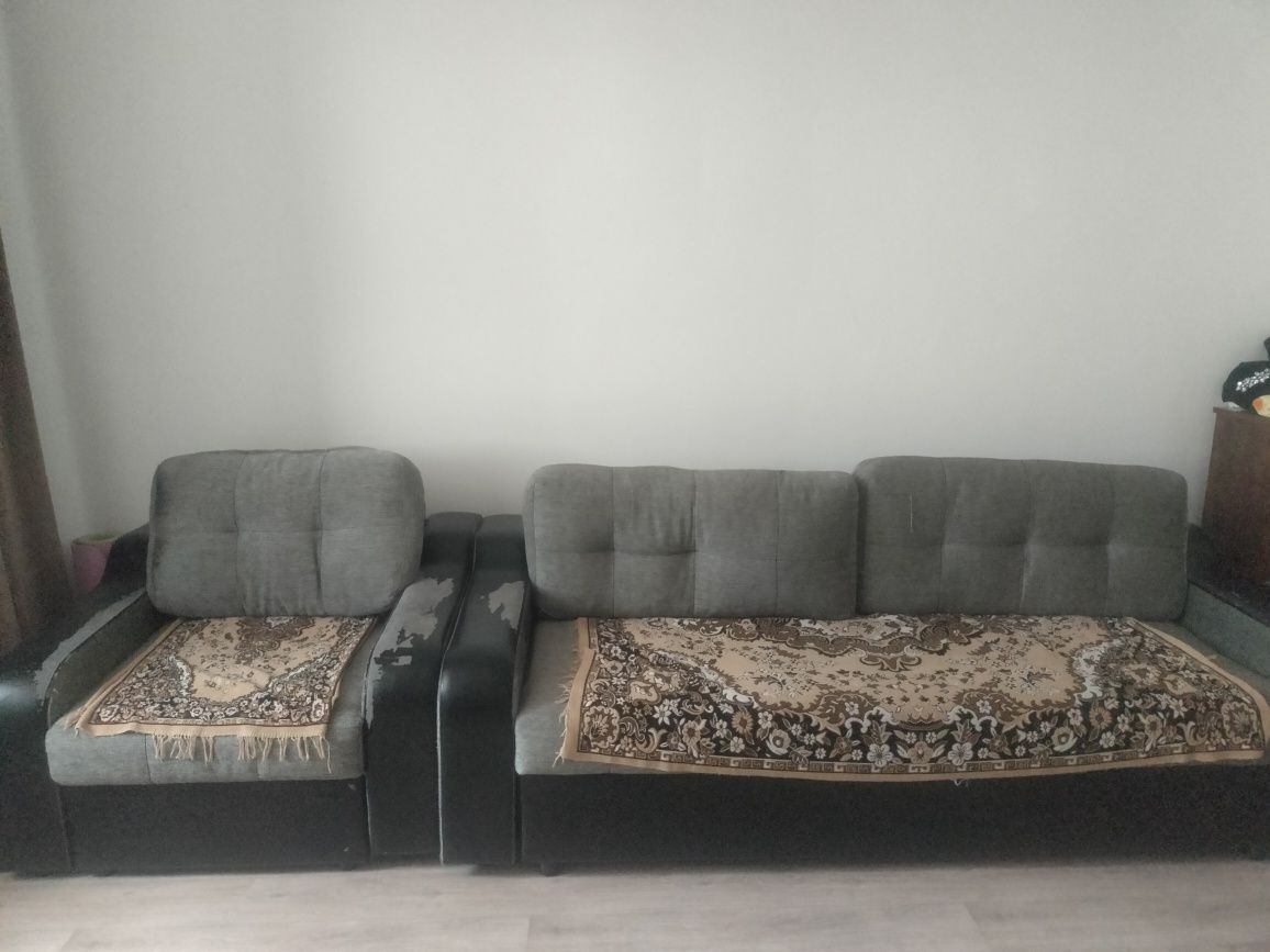 Продам диван в хорошем состоянии