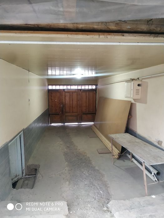 Ho'vli Uy sotiladi 5, 8 so'tix