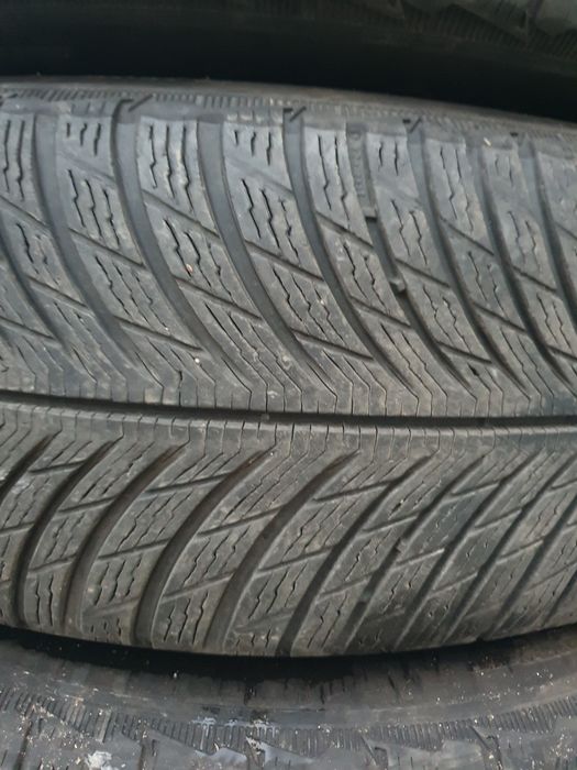 Гуми 225/60/18 дот19