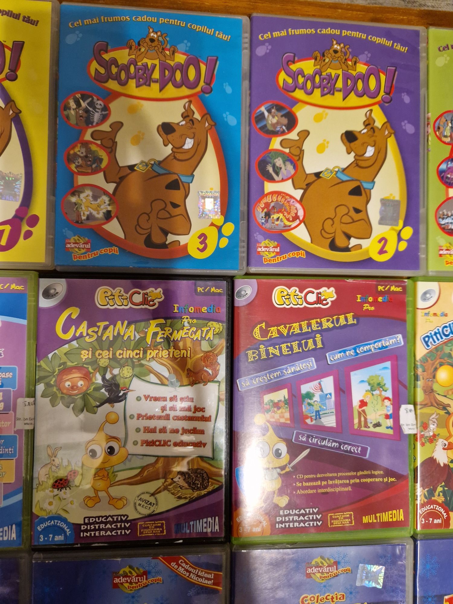 Dvd-uri Tom&Jerry, Scooby Doo, Strumfii