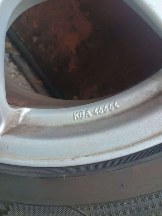 Vând roți vw Tuareg