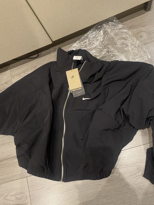 Nike дамско якенце