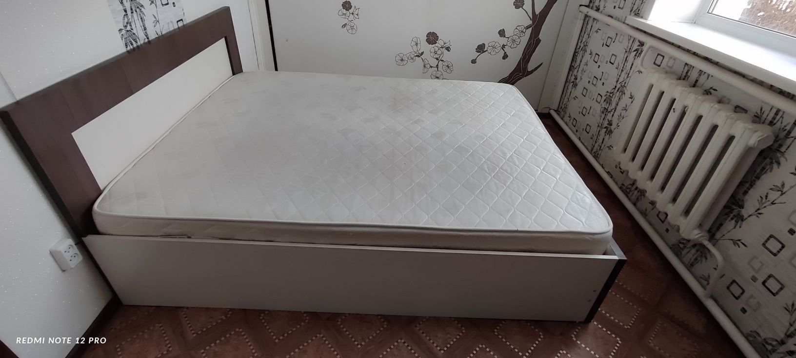 Кровать двуспальная