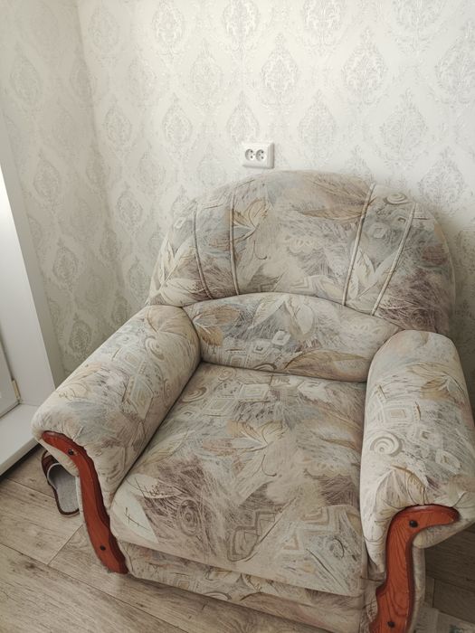 Продам диван тройку