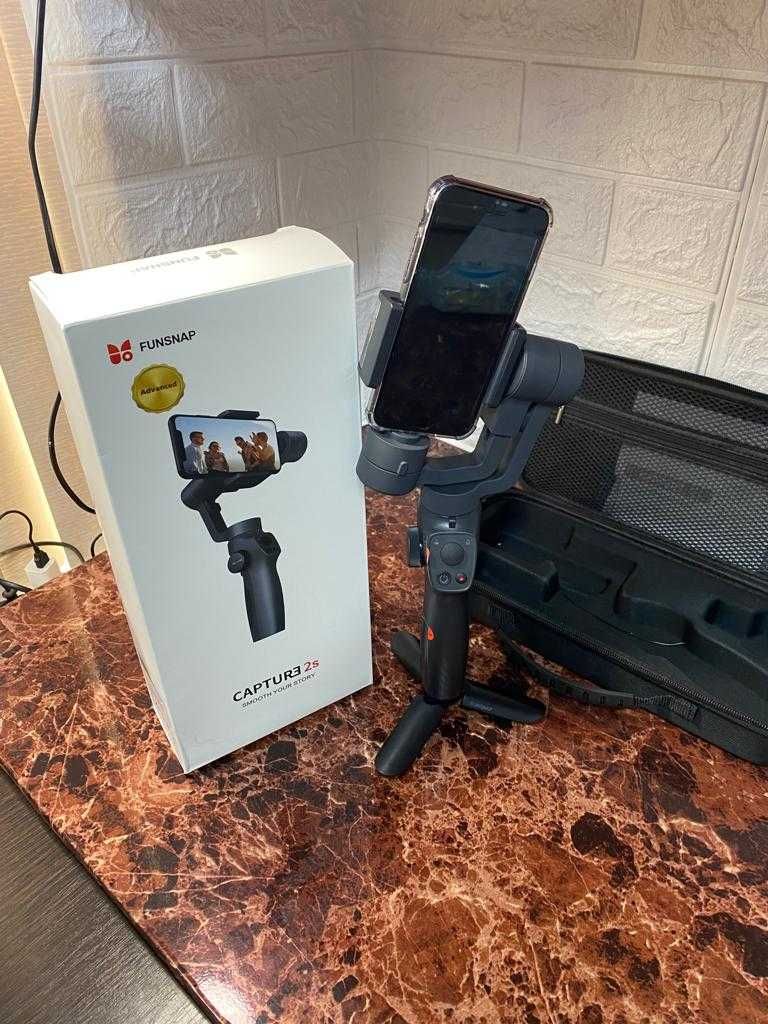 Новый электронный стабилизатор для телефонов и смартфонов CAPTURE 2s