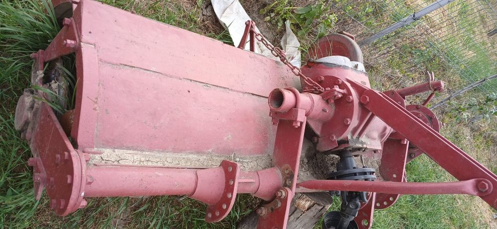 Vând/ schimb freza tractor