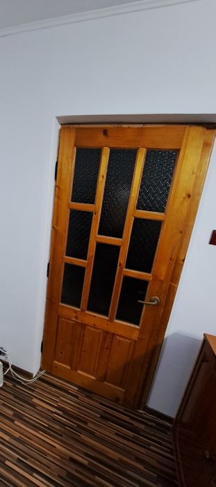 Uși de interior din lemn masiv