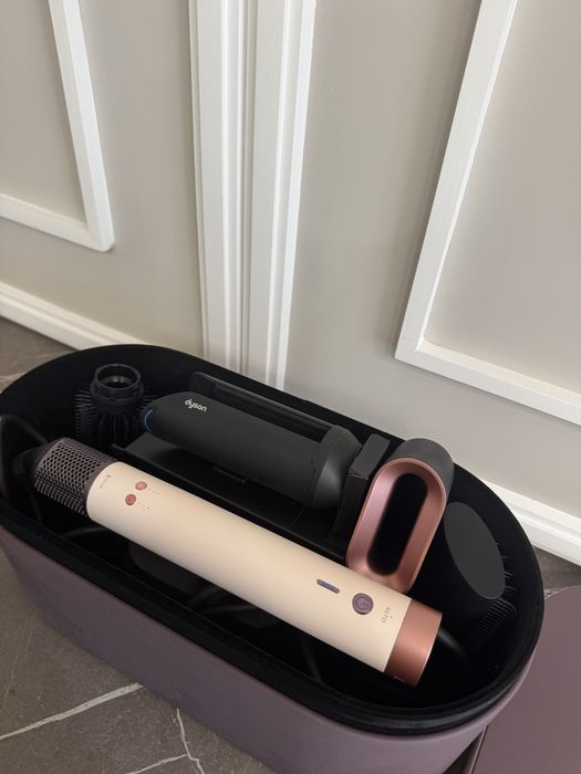 Продавам Dyson SHO9