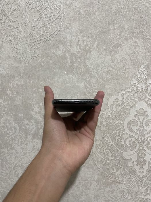 iPhone 11 pro 64GB LL/A
