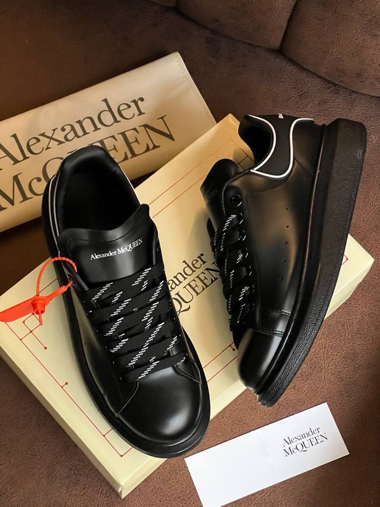 Adidasi Alexander Mcqueen Noi !!! Marimi 40//44 !!!