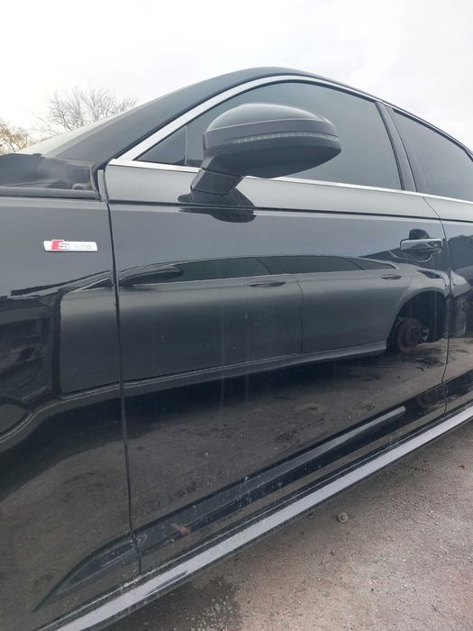 Необорудвана врата за Audi A4 B9 Седан 2015, 2016, 2017, 2018