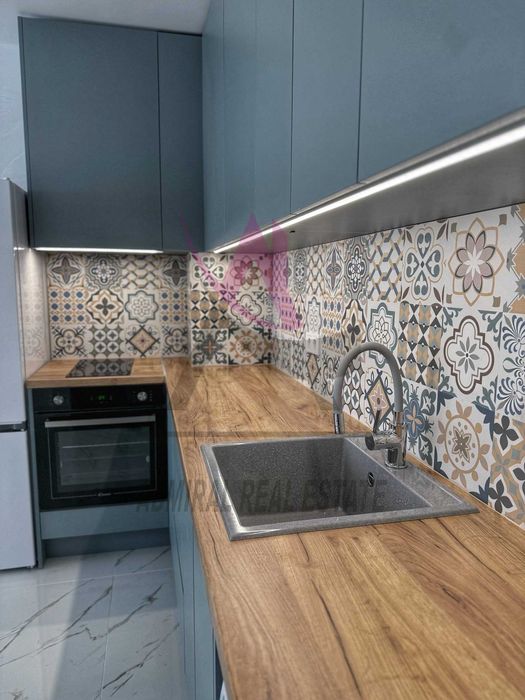 СТРАХОТЕН ИМОТ! НОВ! Двустаен+ Паркомясто- Възраждане 3