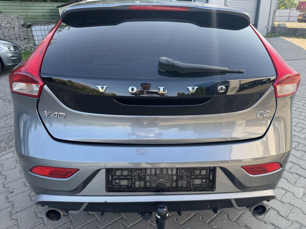 Volvo V40 R DESIGN