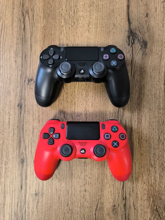 Оригинални контролери DUALSHOCK 4 V2 за PS4
