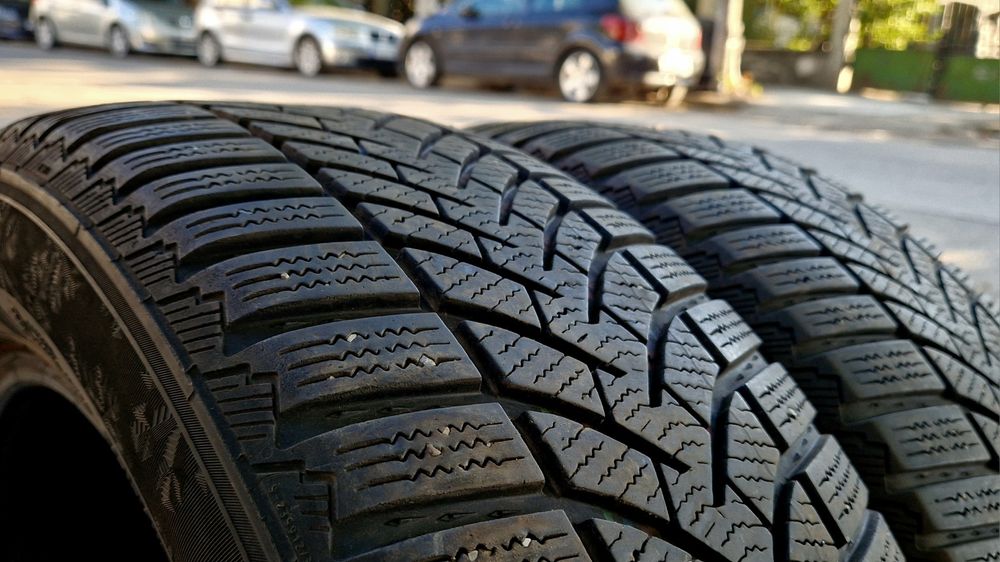 2бр 205/55/16 зимни гуми Semperit Speed-Grip 3