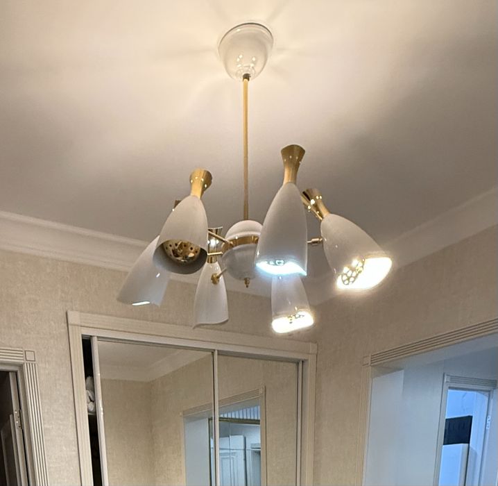 Продам люстру 9 000 тенге